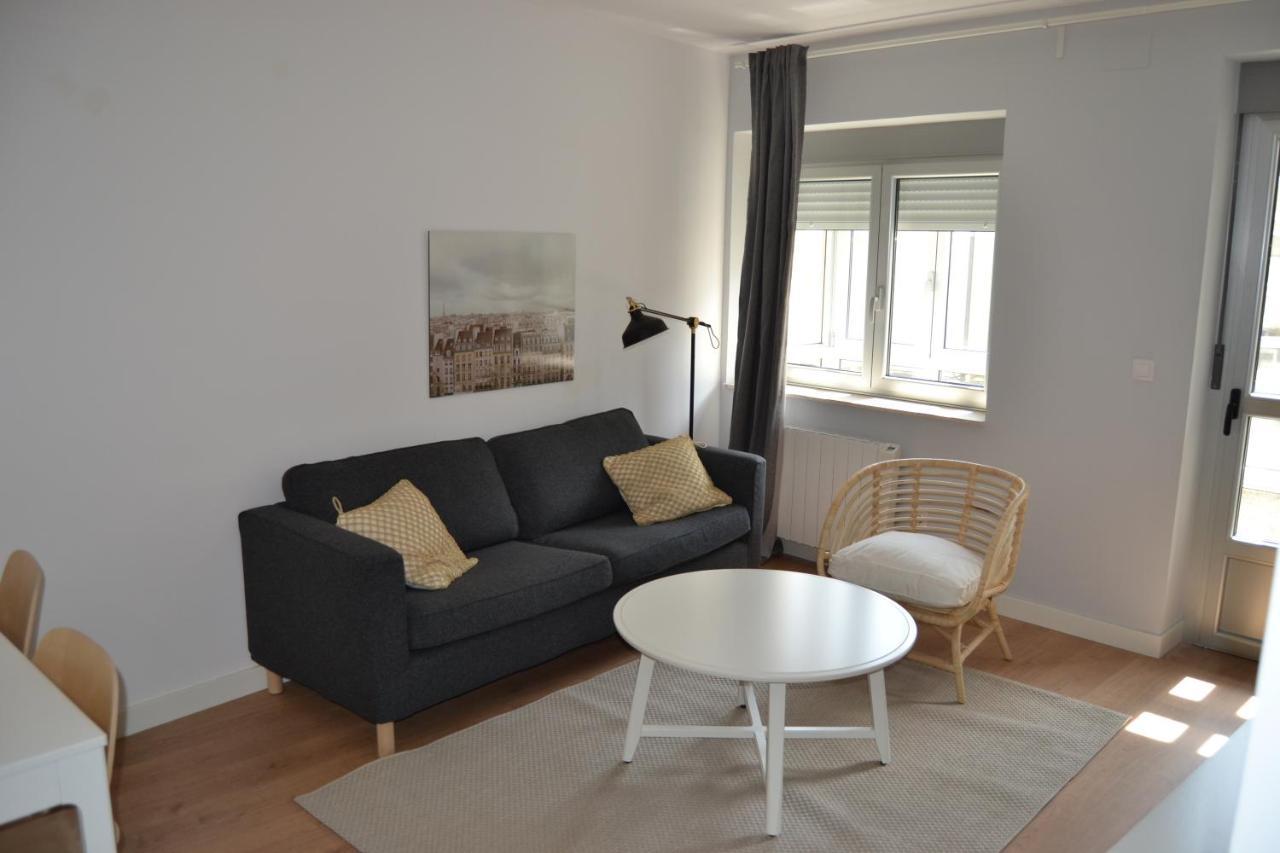 Inmoinsuas Yoana Home Sarria Exterior foto
